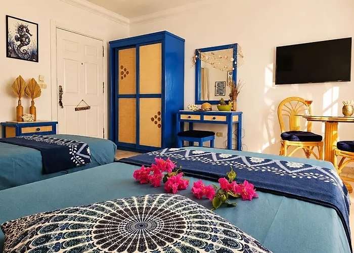 Blue Bay Delta Apartment